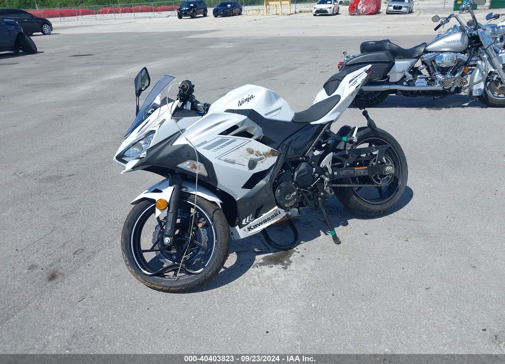 2023 KAWASAKI EX400 VIN: JKAEXKH18PDAK7702