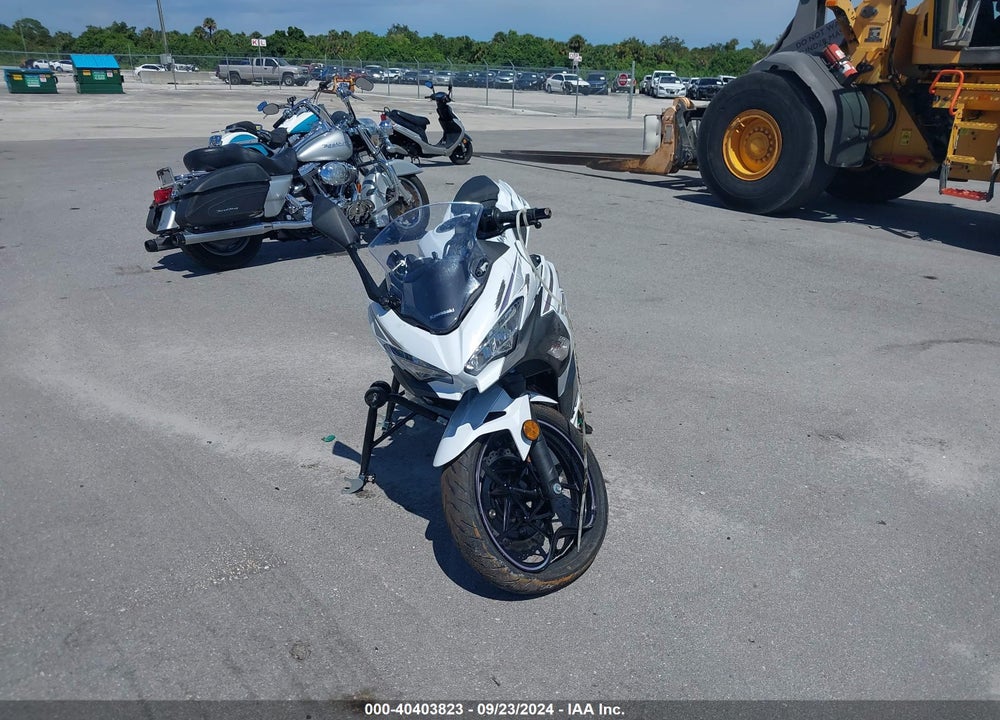2023 KAWASAKI EX400 VIN: JKAEXKH18PDAK7702
