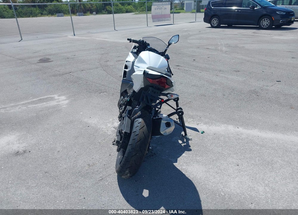 2023 KAWASAKI EX400 VIN: JKAEXKH18PDAK7702