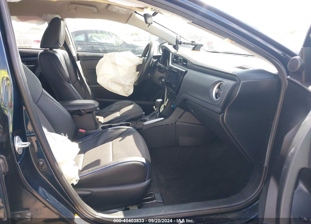 2017 TOYOTA COROLLA SE VIN: 5YFBURHE9HP686879