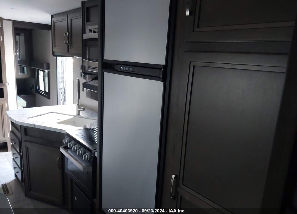 2020 JAYCO JAYFLIGHT VIN: 1UJBJ0BP0L75W0306