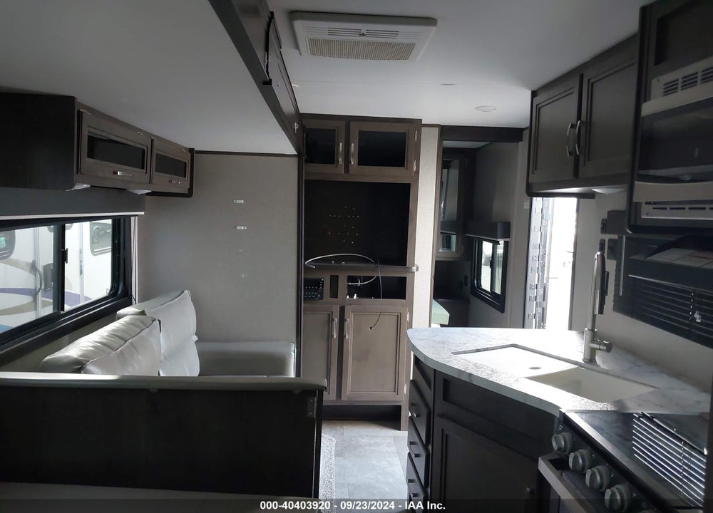 2020 JAYCO JAYFLIGHT VIN: 1UJBJ0BP0L75W0306