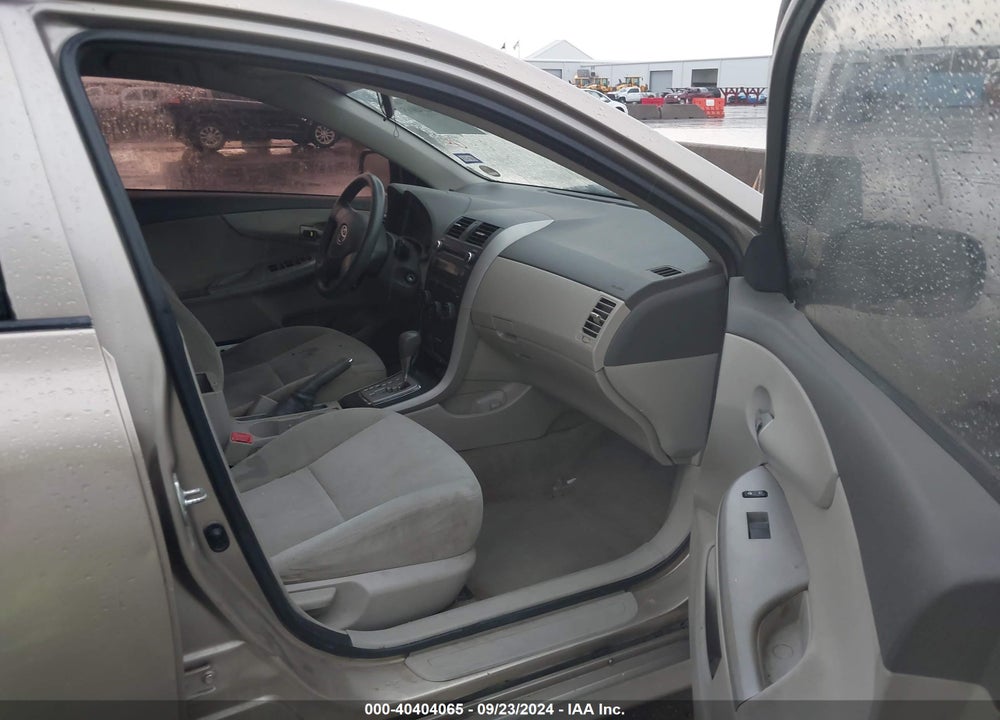 2010 TOYOTA COROLLA LE VIN: 1NXBU4EE1AZ261104