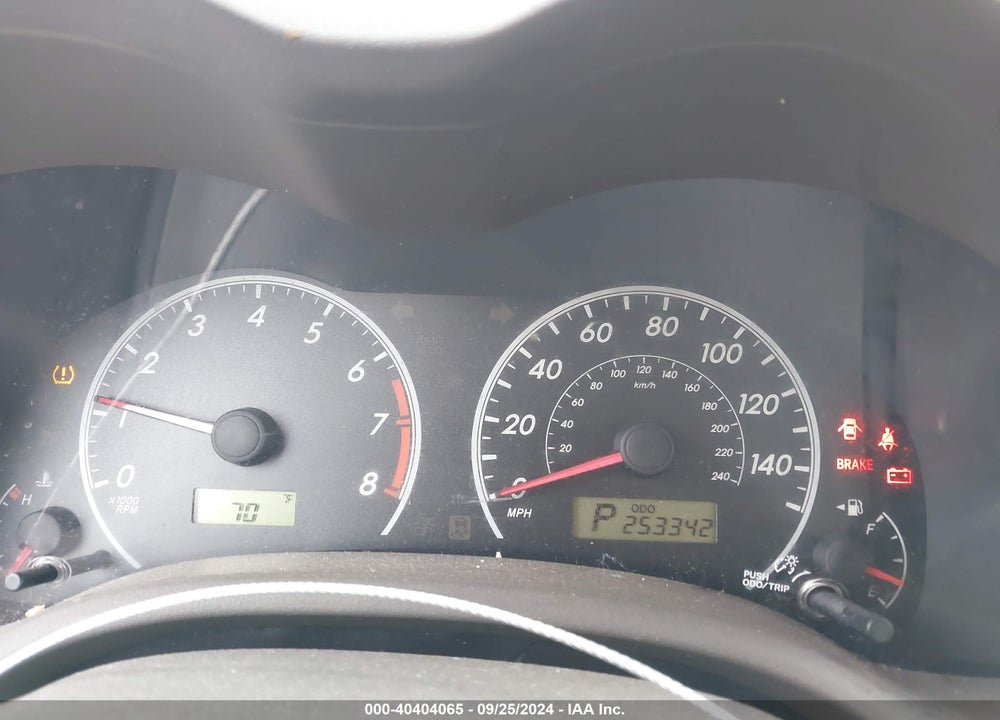2010 TOYOTA COROLLA LE VIN: 1NXBU4EE1AZ261104