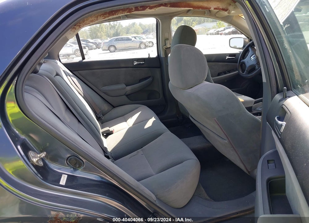 2003 HONDA ACCORD 2.4 LX VIN: 1HGCM56303A011001