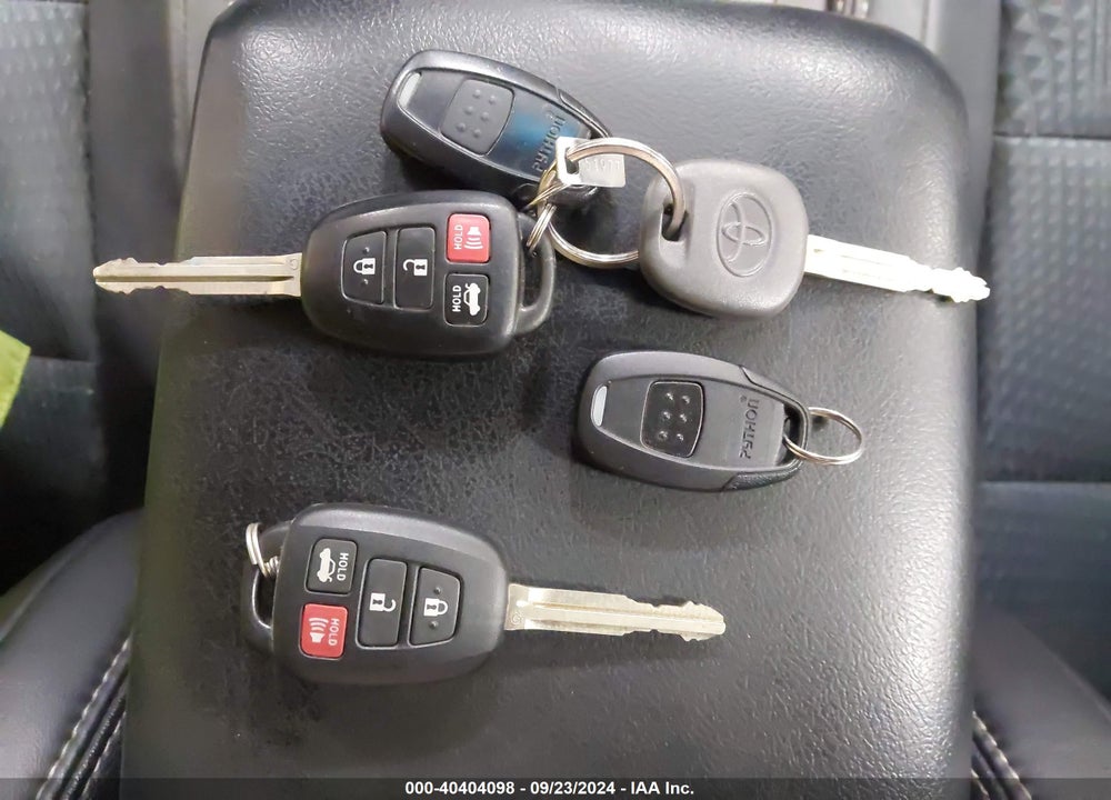 2014 TOYOTA CAMRY SE VIN: 4T1BF1FKXEU872137