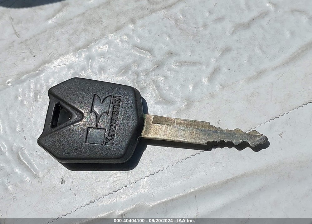 2006 KAWASAKI ZX636 C1 VIN: JKBZXJC126A046810