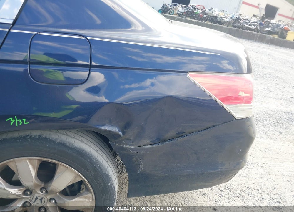 2010 HONDA ACCORD 2.4 EX VIN: 1HGCP2F70AA113386