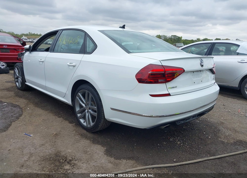 2018 VOLKSWAGEN PASSAT 2.0T R-LINE/2.0T S VIN: 1VWAA7A3XJC020756