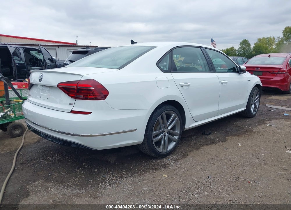 2018 VOLKSWAGEN PASSAT 2.0T R-LINE/2.0T S VIN: 1VWAA7A3XJC020756