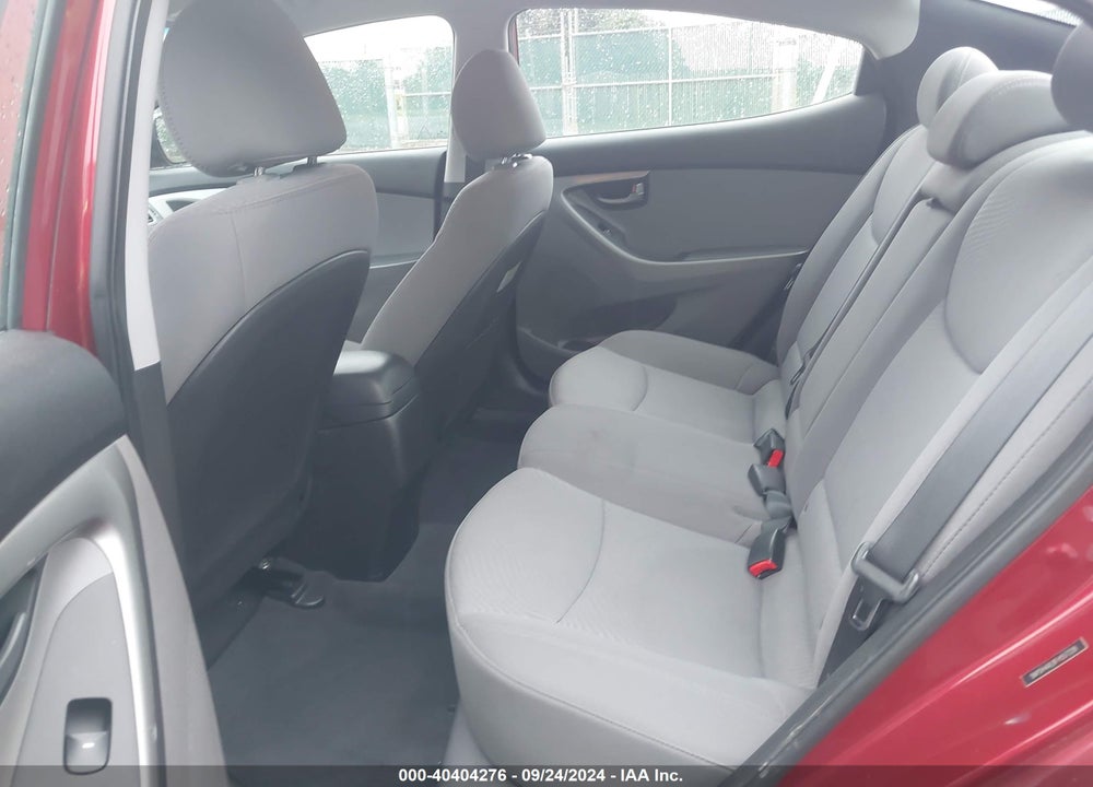 2015 HYUNDAI ELANTRA SE VIN: 5NPDH4AE8FH557228