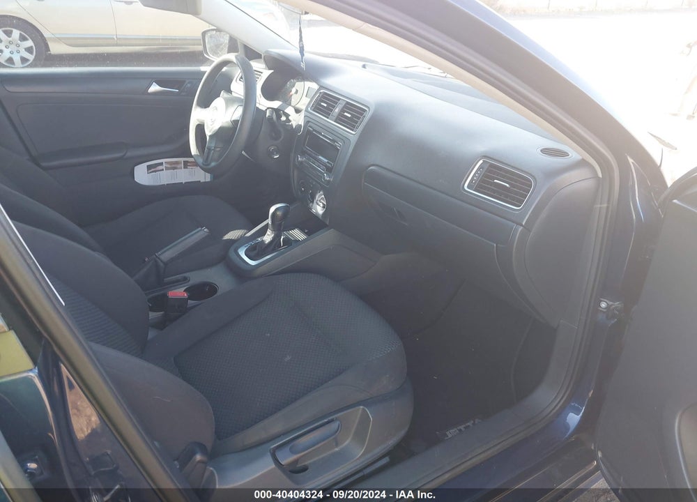 2014 VOLKSWAGEN JETTA 2.0L S VIN: 3VW2K7AJXEM319233