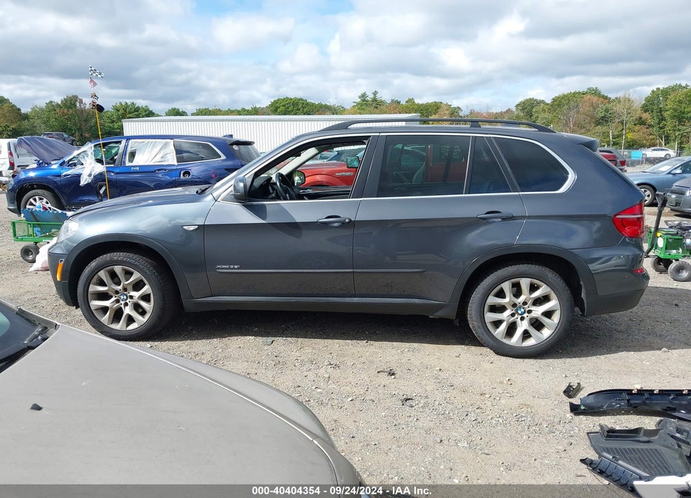 2013 BMW X5 XDRIVE35I/XDRIVE35I PREMIUM/XDRIVE35I SPORT ACTIVITY VIN: 5UXZV4C54D0B02156
