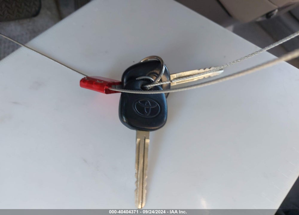 2002 TOYOTA PRIUS VIN: JT2BK18U020041059