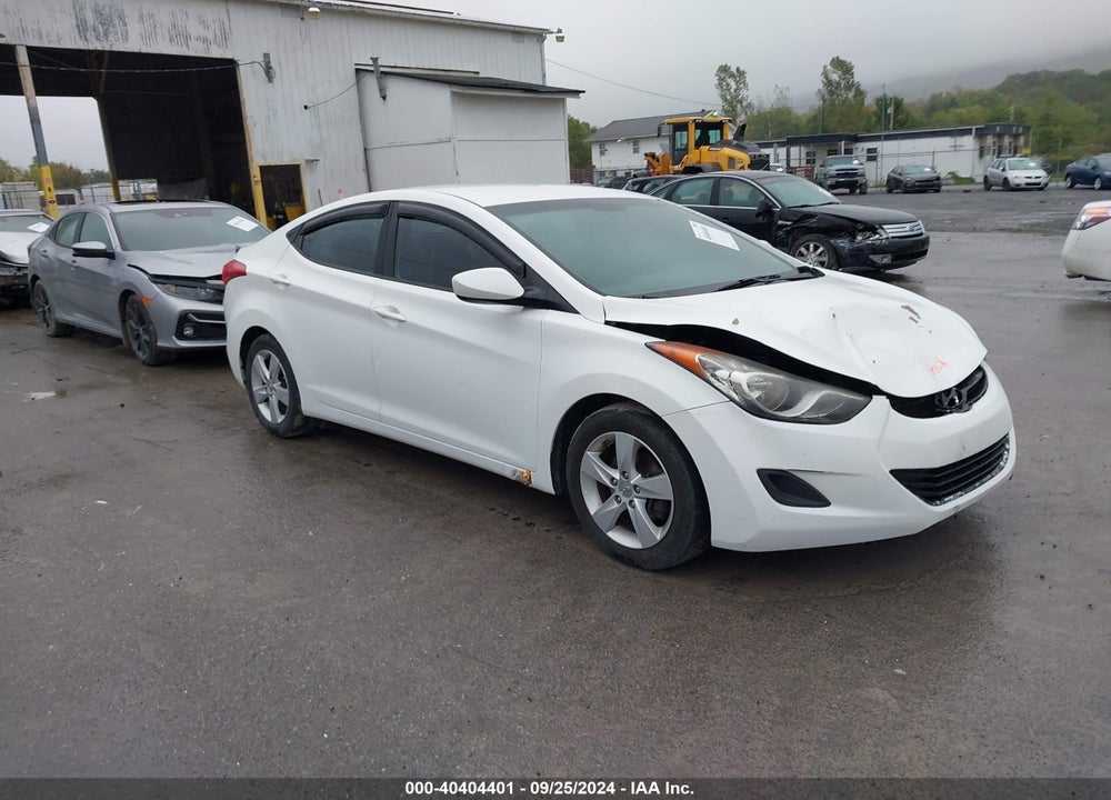 2013 HYUNDAI ELANTRA VIN: 5NPDH4AE1DH373536