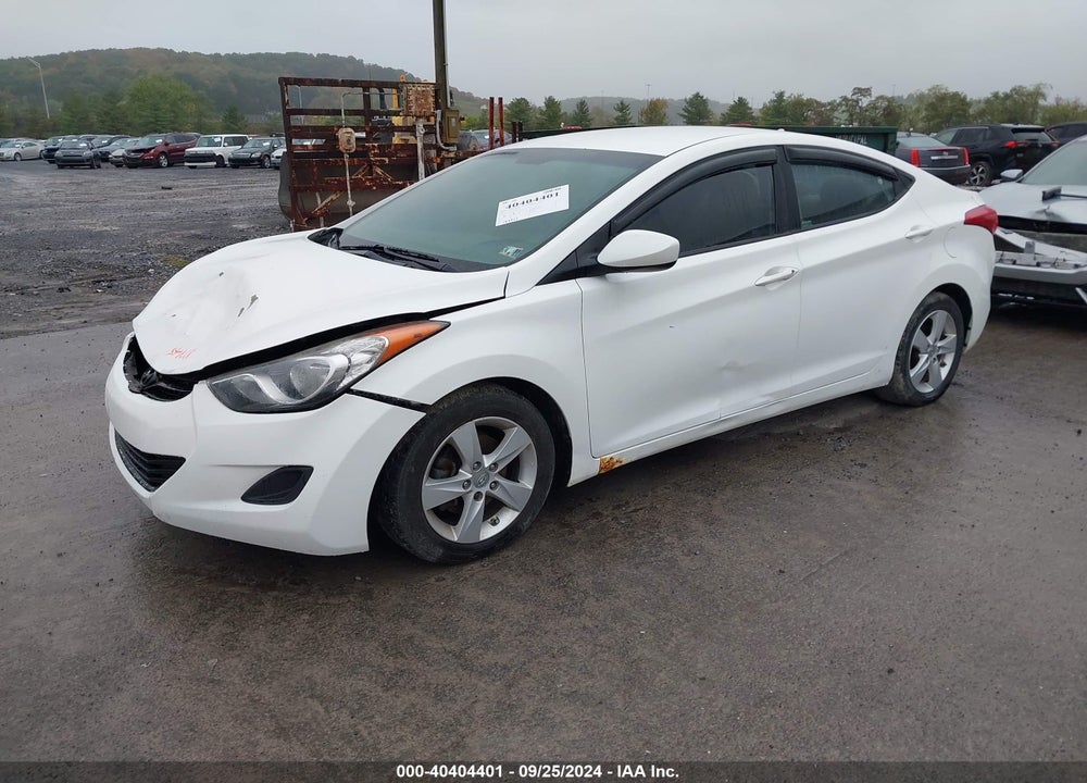 2013 HYUNDAI ELANTRA VIN: 5NPDH4AE1DH373536