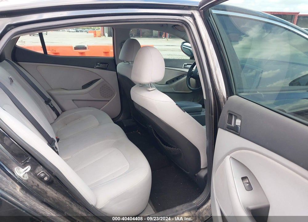 2011 KIA OPTIMA LX VIN: KNAGM4A71B5070664