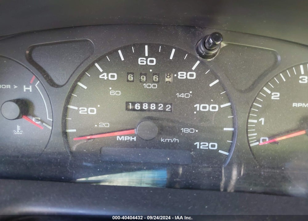 2001 FORD TAURUS SES VIN: 1FAFP55S41A147310