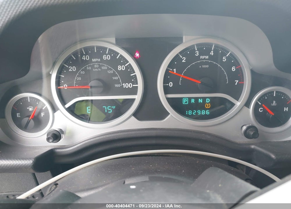 2010 JEEP WRANGLER UNLIMITED SAHARA VIN: 1J4BA5H17AL106200