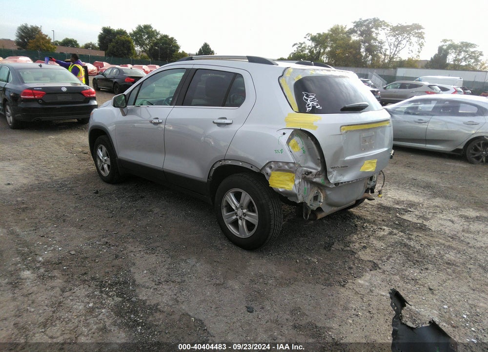 2018 CHEVROLET TRAX LT VIN: 3GNCJPSB8JL352126