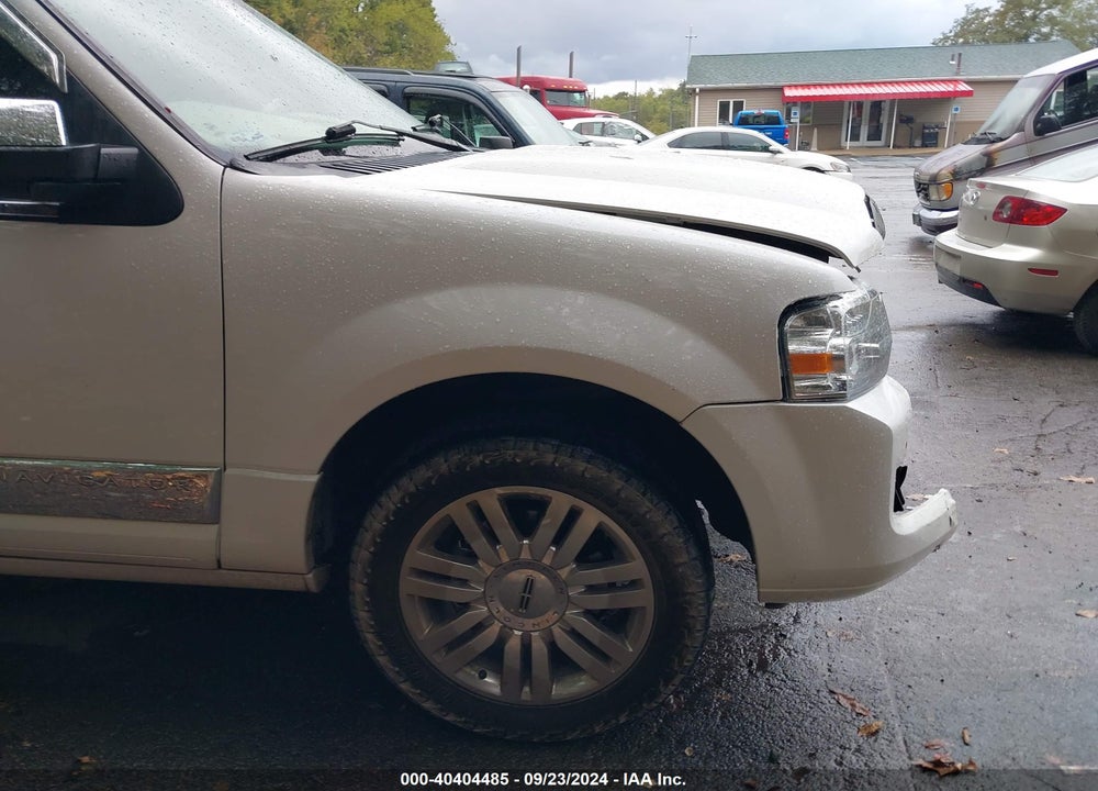 2014 LINCOLN NAVIGATOR VIN: 5LMJJ2J51EEL00852
