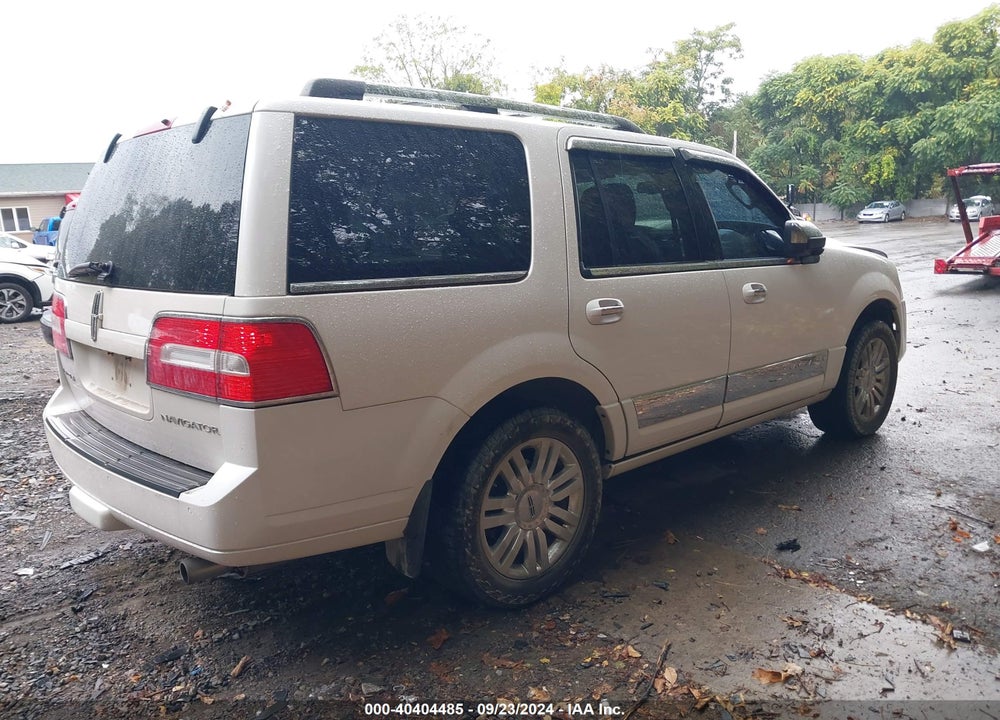 2014 LINCOLN NAVIGATOR VIN: 5LMJJ2J51EEL00852