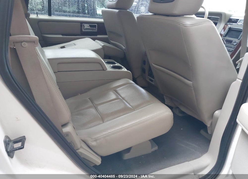 2014 LINCOLN NAVIGATOR VIN: 5LMJJ2J51EEL00852