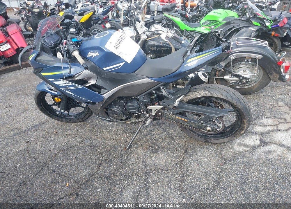 2022 KAWASAKI EX400 VIN: JKAEXKG15NDAE2202