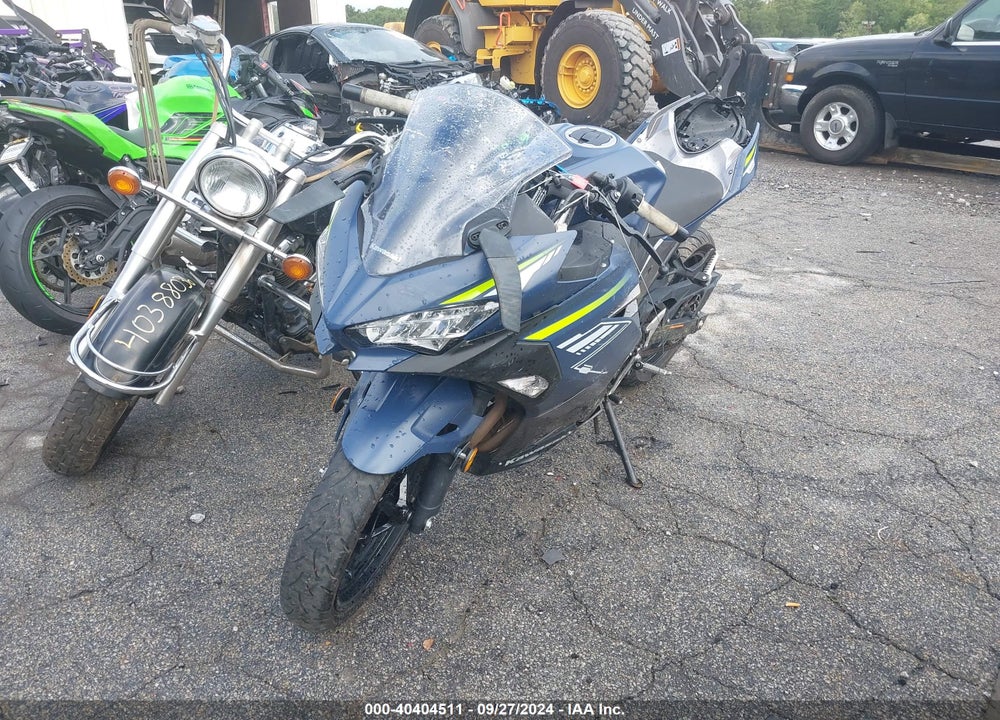 2022 KAWASAKI EX400 VIN: JKAEXKG15NDAE2202