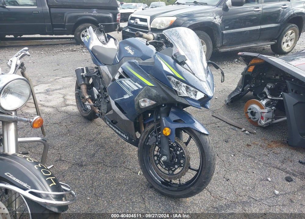2022 KAWASAKI EX400 VIN: JKAEXKG15NDAE2202