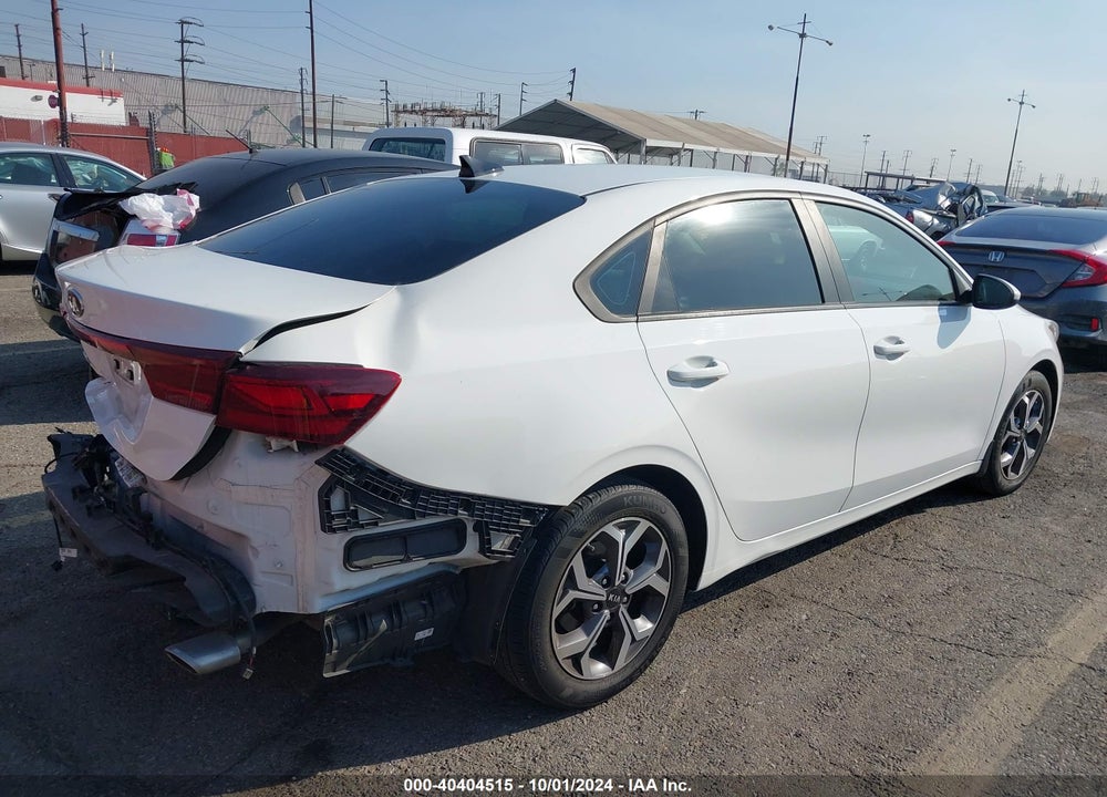 2019 KIA FORTE LXS VIN: 3KPF24AD3KE070793