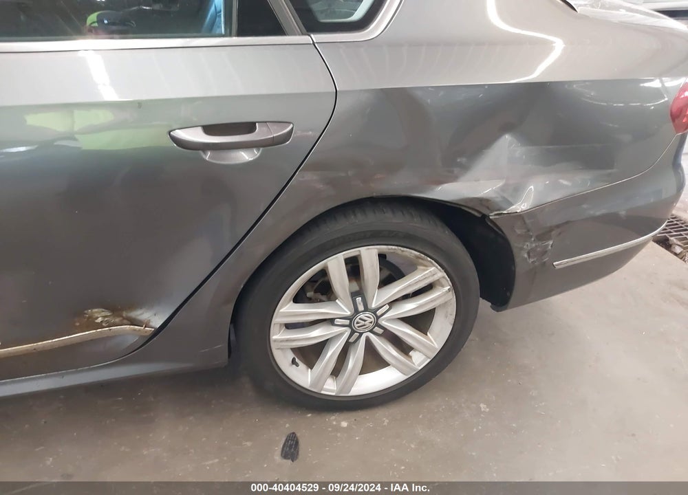 2017 VOLKSWAGEN PASSAT 1.8T SE VIN: 1VWGT7A33HC038689