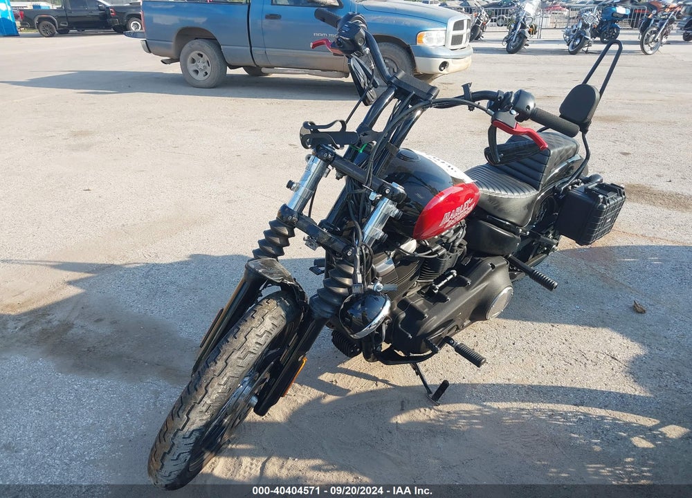 2020 HARLEY-DAVIDSON FXBB VIN: 1HD1YJJ17LB069818
