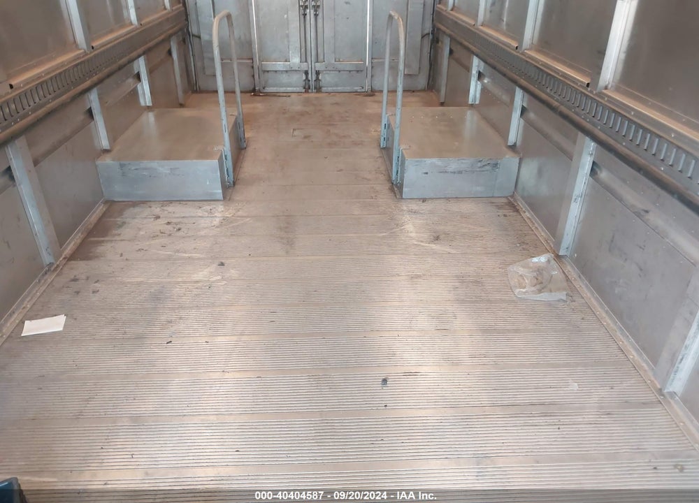 2014 FREIGHTLINER CHASSIS M LINE WALK-IN VAN VIN: 4UZAC2DV0ECFV2017