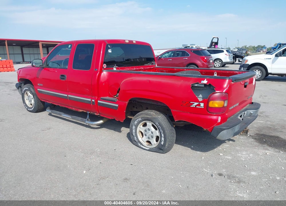 2001 CHEVROLET SILVERADO 1500 LS VIN: 2GCEK19T811118192