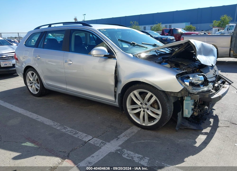 2014 VOLKSWAGEN JETTA SPORTWAGEN 2.0L TDI VIN: 3VWML7AJ4EM621915