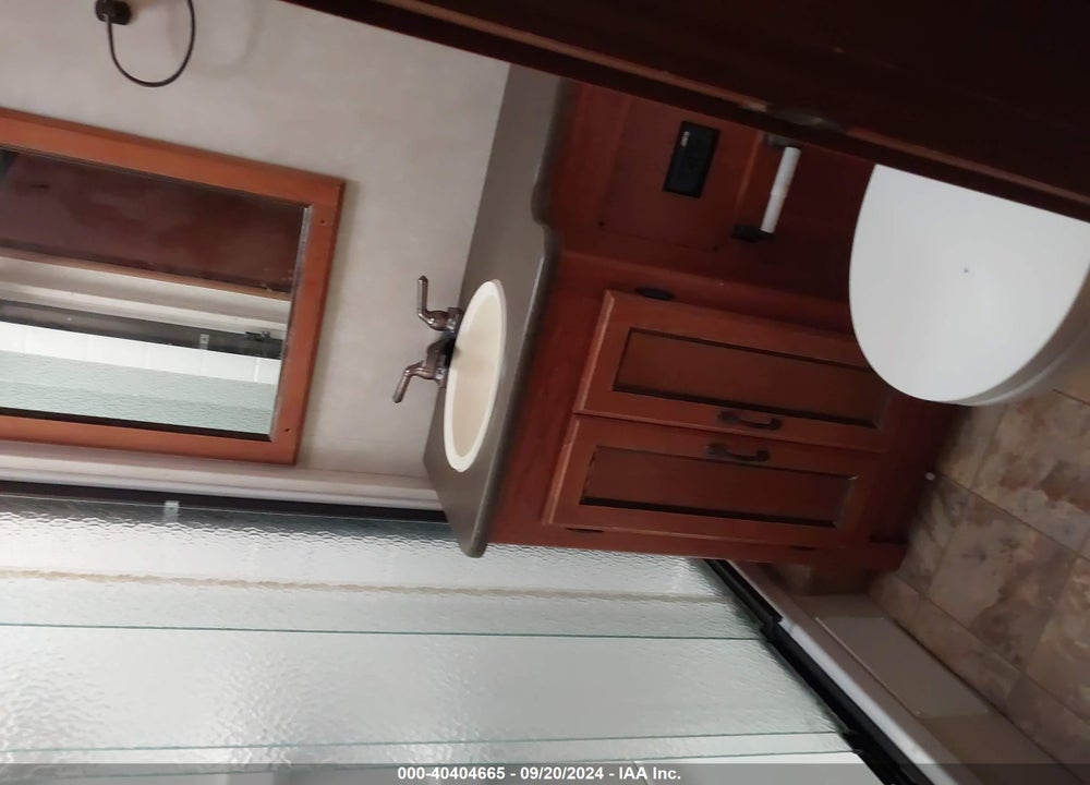 2011 COACHMEN MIRANDA CLA VIN: 1F66F5DY5B0A05433