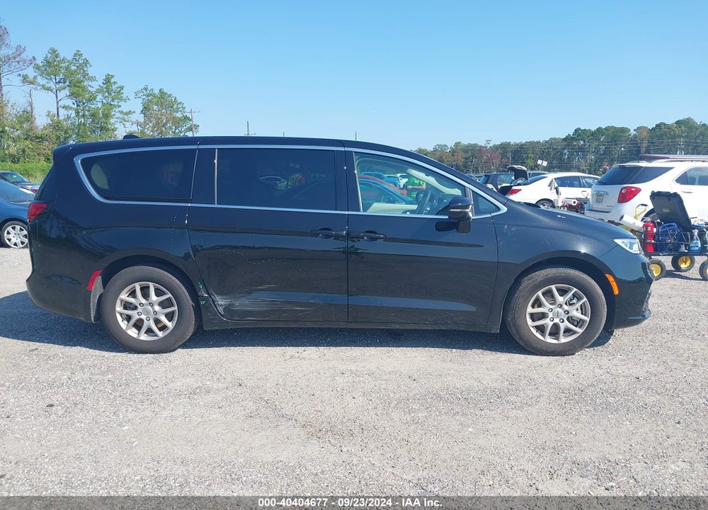 2024 CHRYSLER PACIFICA TOURING L VIN: 2C4RC1BG0RR135853