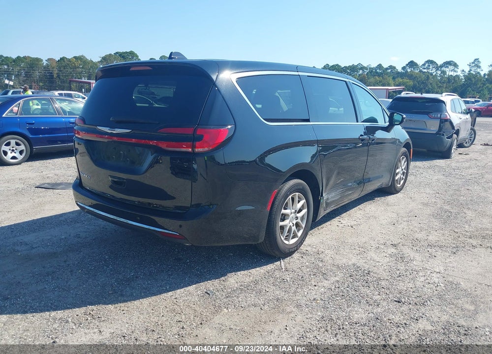 2024 CHRYSLER PACIFICA TOURING L VIN: 2C4RC1BG0RR135853