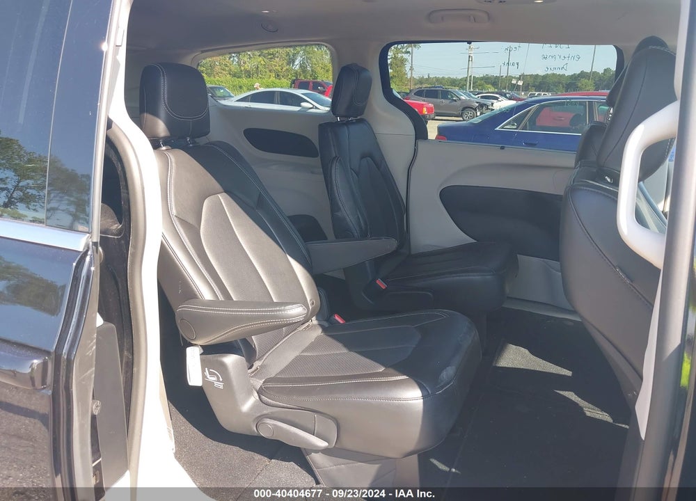2024 CHRYSLER PACIFICA TOURING L VIN: 2C4RC1BG0RR135853