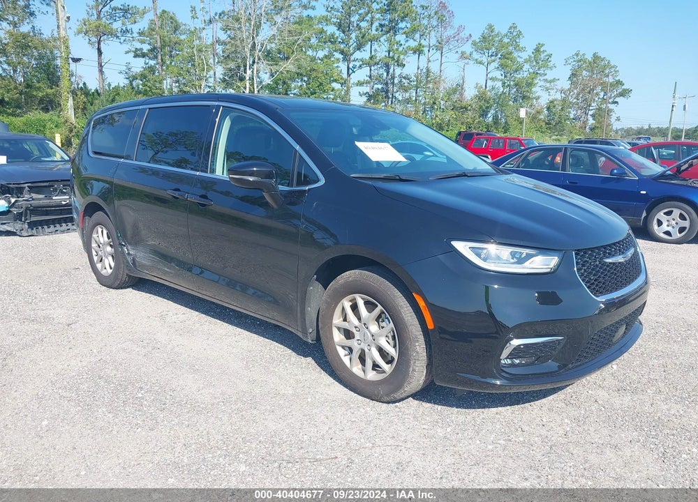 2024 CHRYSLER PACIFICA TOURING L VIN: 2C4RC1BG0RR135853