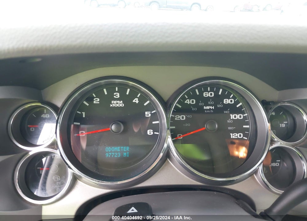 2010 GMC SIERRA 1500 SLE VIN: 1GTSKVE35AZ107688