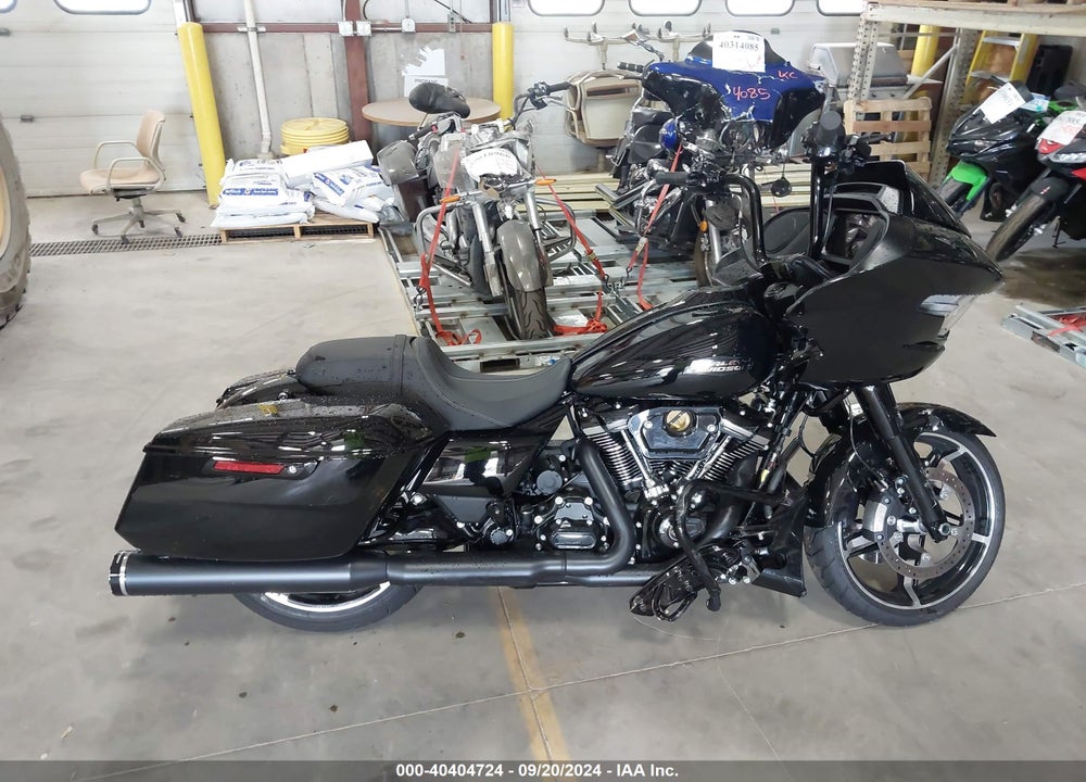 2024 HARLEY-DAVIDSON FLTRX VIN: 1HD1KH718RB651727