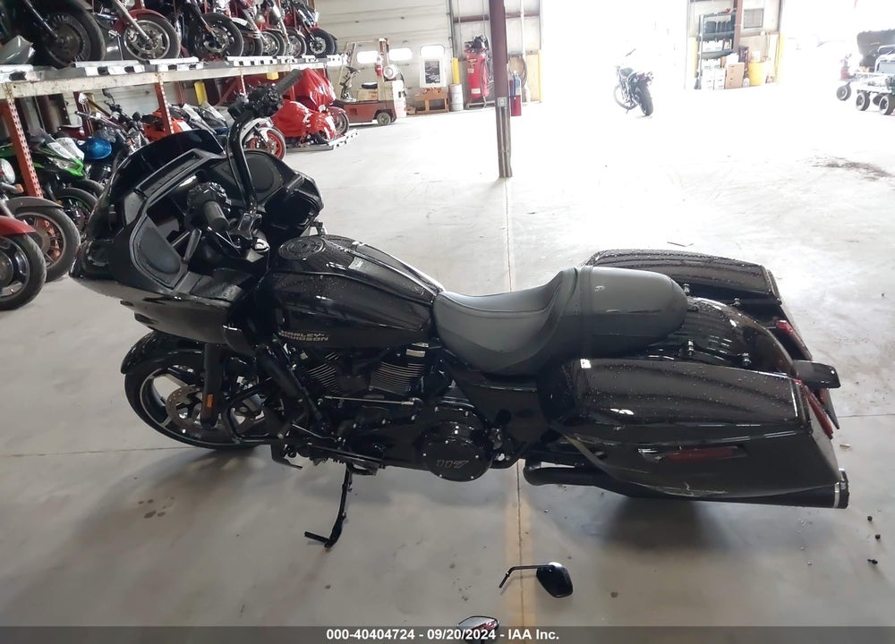 2024 HARLEY-DAVIDSON FLTRX VIN: 1HD1KH718RB651727