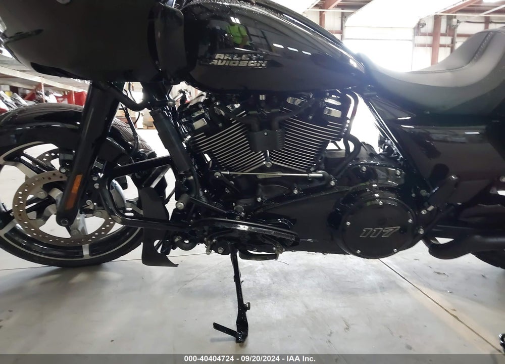 2024 HARLEY-DAVIDSON FLTRX VIN: 1HD1KH718RB651727