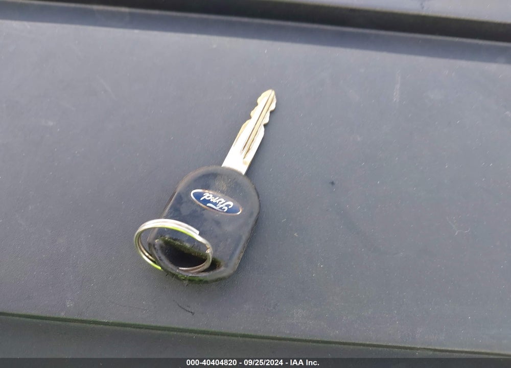 2003 FORD TAURUS SES VIN: 1FAFP55223A168725