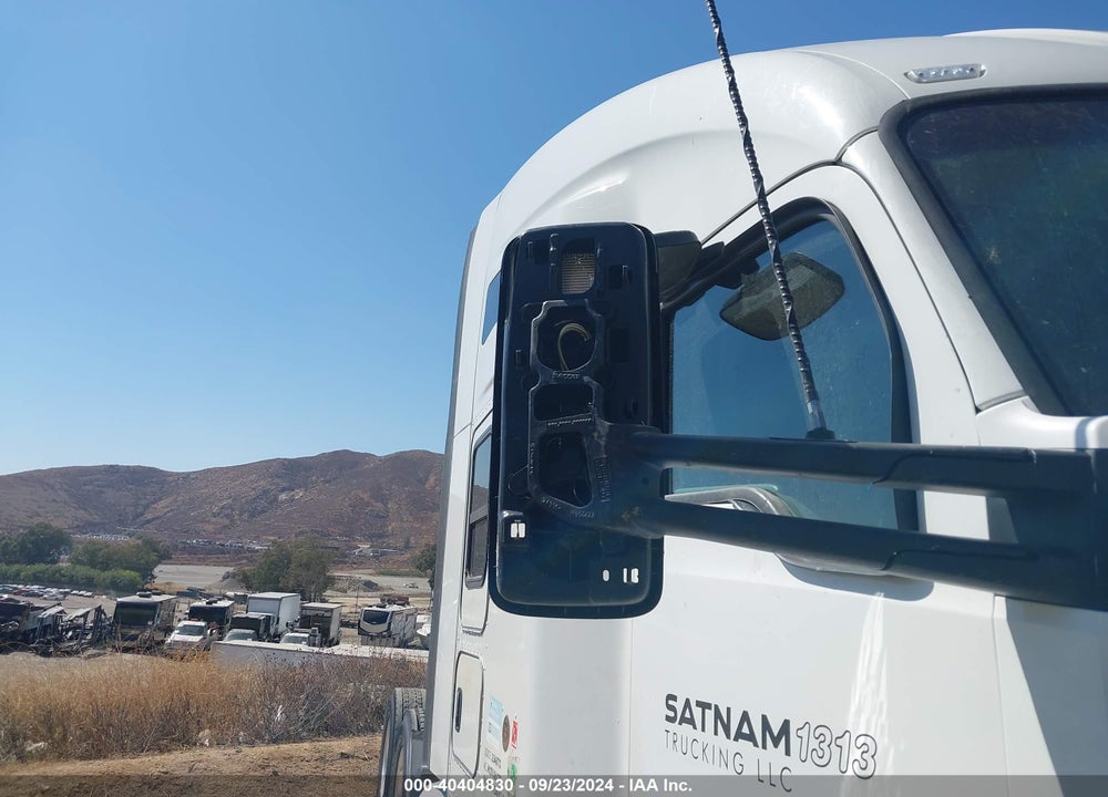 2022 KENWORTH T680 VIN: 1XKYD49X1NJ470459