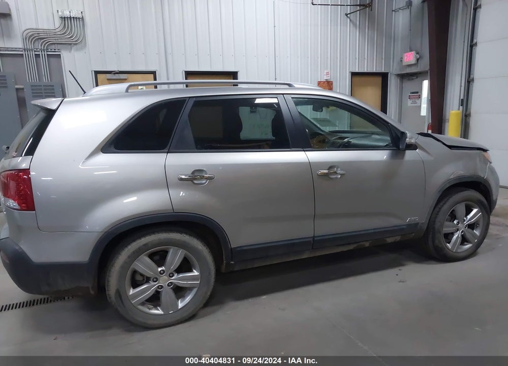 2013 KIA SORENTO EX VIN: 5XYKUCA67DG380570