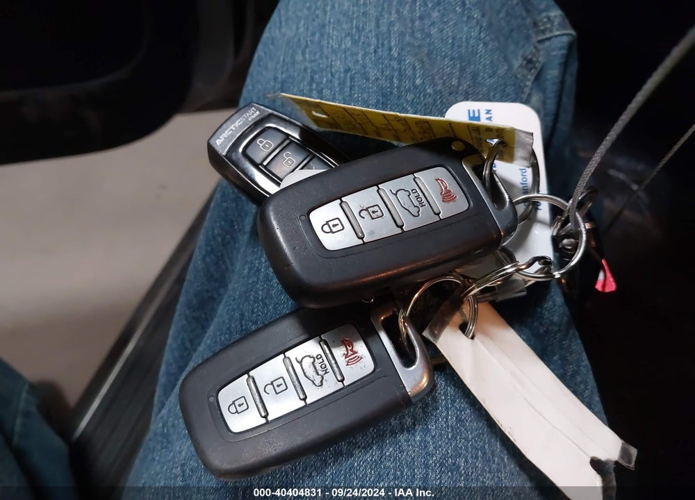 2013 KIA SORENTO EX VIN: 5XYKUCA67DG380570