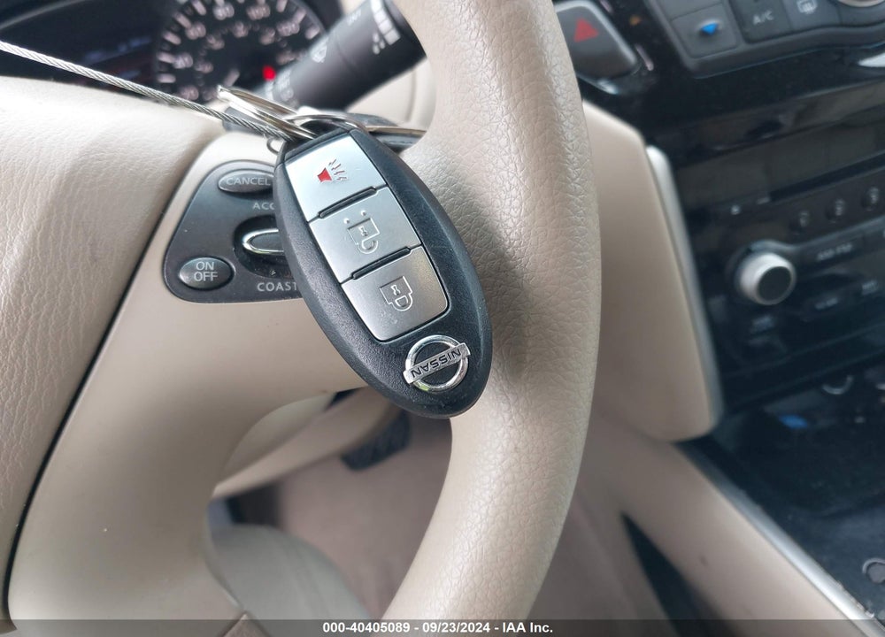 2015 NISSAN PATHFINDER S VIN: 5N1AR2MM4FC626348